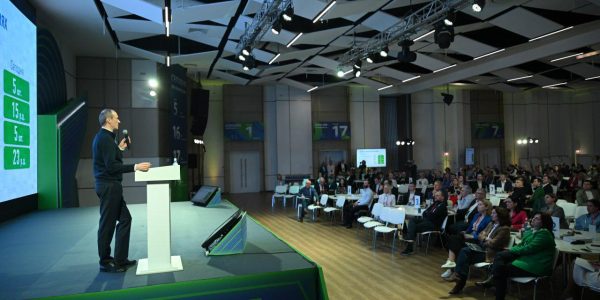 Дмитрий Григоренко на стратегической сессии «Проектная деятельность: ещё проще, быстрее, эффективнее»: Скорость реакции на запросы граждан увеличивается