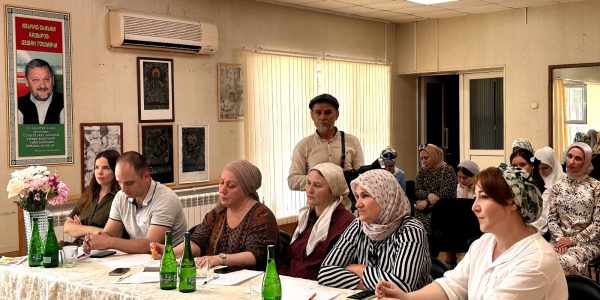 В ГБУ ДО «ДХШ №1» г. Грозного прошла защита дипломных работ 12-ти выпускников школы